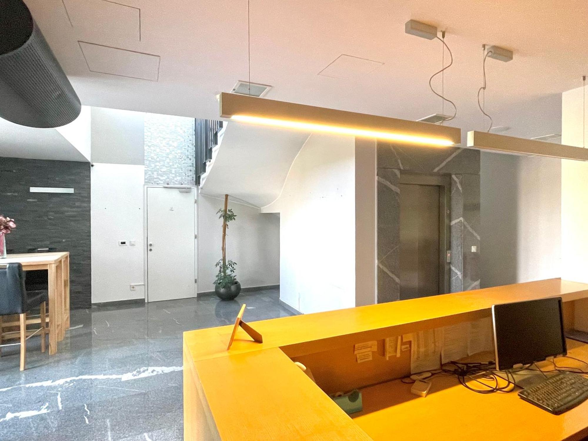Duplex Delight 18 Vila Mari Pekre Ngoại thất bức ảnh