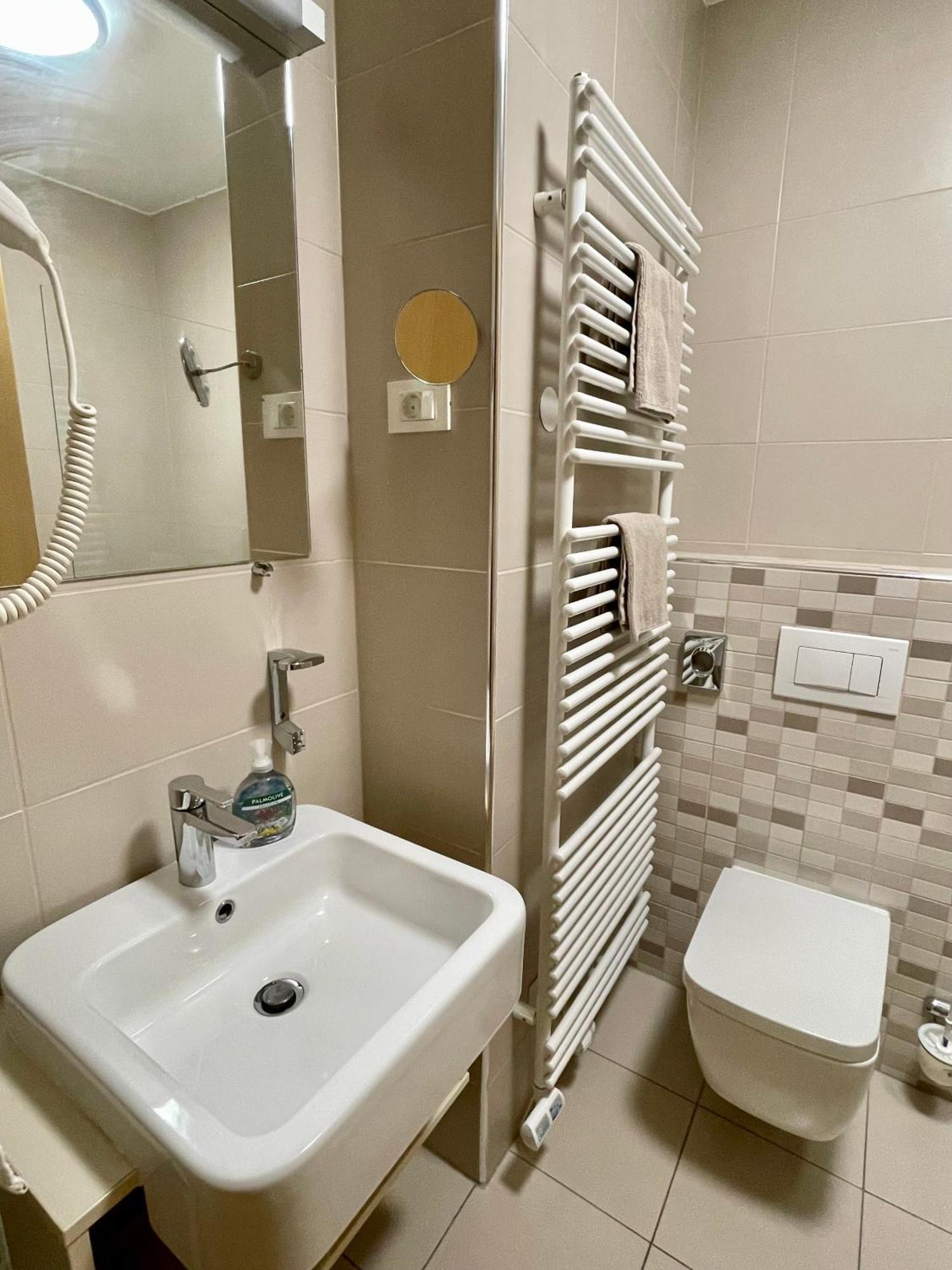 Duplex Delight 18 Vila Mari Pekre Ngoại thất bức ảnh